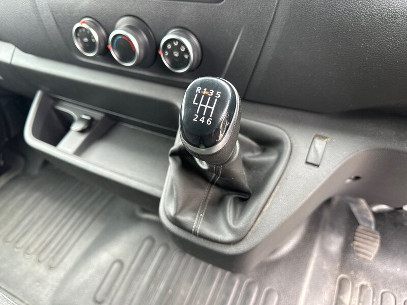 Vauxhall CDTi 3500 BiTurbo Edition Panel Van 2.3 Manual Diesel