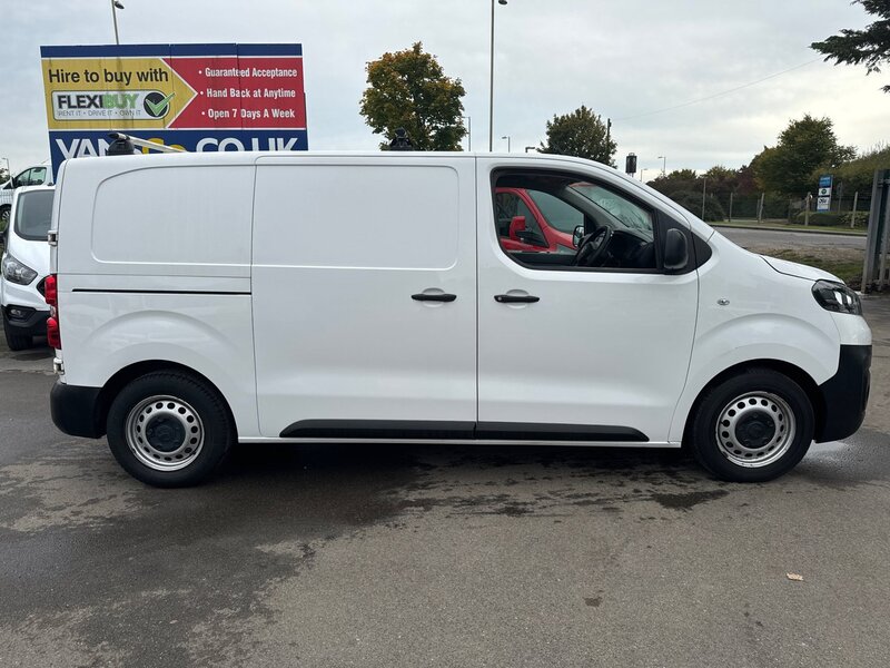 Vauxhall 1.5 Turbo D 2700 Edition Panel Van 5dr Diesel Manual L1 H1 Euro 6 (s/s) (120 ps) Panel Van Manual Diesel Panel Van Manual Diesel