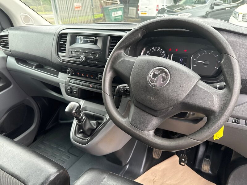 Vauxhall 1.5 Turbo D 2700 Edition Panel Van 5dr Diesel Manual L1 H1 Euro 6 (s/s) (120 ps) Panel Van Manual Diesel Panel Van Manual Diesel