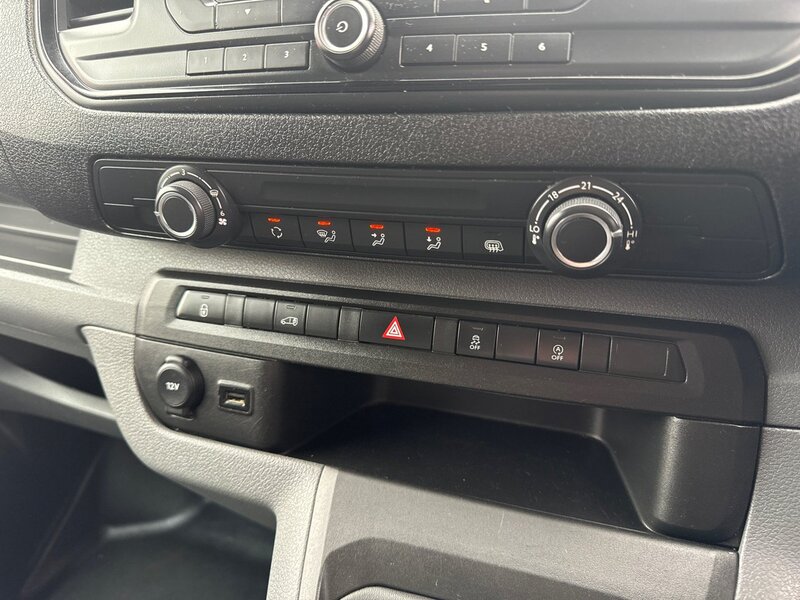 Vauxhall 1.5 Turbo D 2700 Edition Panel Van 5dr Diesel Manual L1 H1 Euro 6 (s/s) (120 ps) Panel Van Manual Diesel Panel Van Manual Diesel