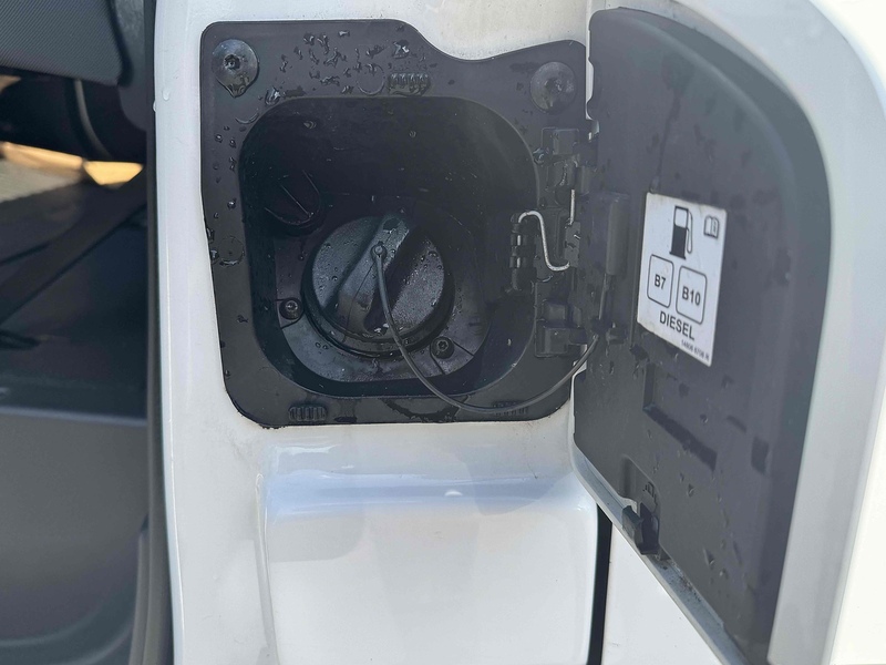 Renault 2.3 dCi 35 Business Panel Van 4dr Diesel Manual FWD LWB Medium Roof Euro 6 (135 ps) Panel Van Manual Diesel