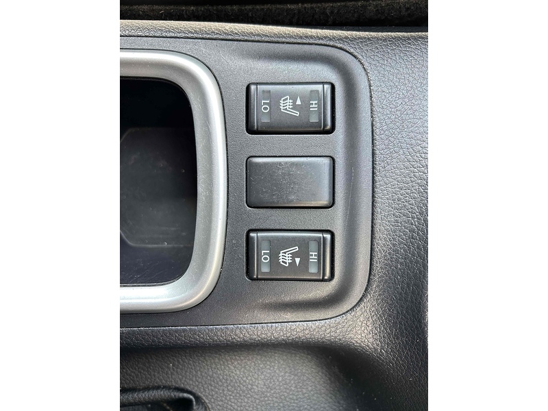 Nissan 2.3 dCi Tekna Pickup Double Cab 4dr Diesel Manual 4WD Euro 6 (s/s) (190 ps)