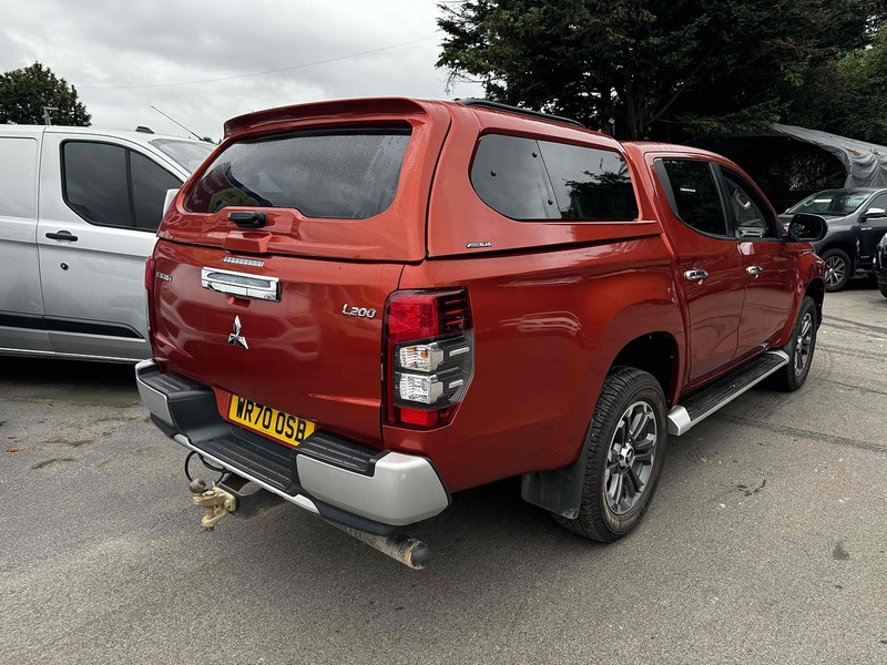 Mitsubishi DI-D DC Barbarian Pickup 2.2 Automatic Diesel