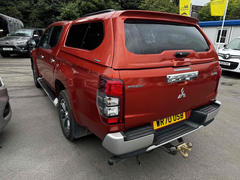Mitsubishi DI-D DC Barbarian Pickup 2.2 Automatic Diesel