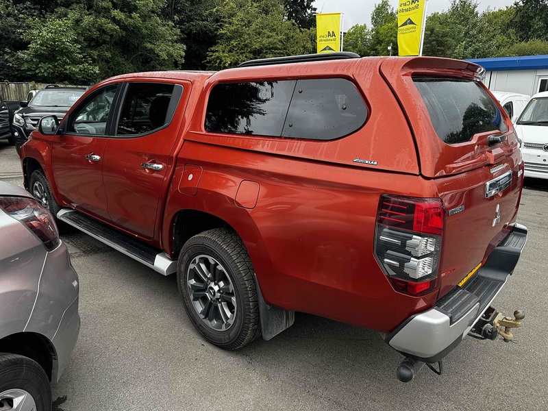 Mitsubishi DI-D DC Barbarian Pickup 2.2 Automatic Diesel