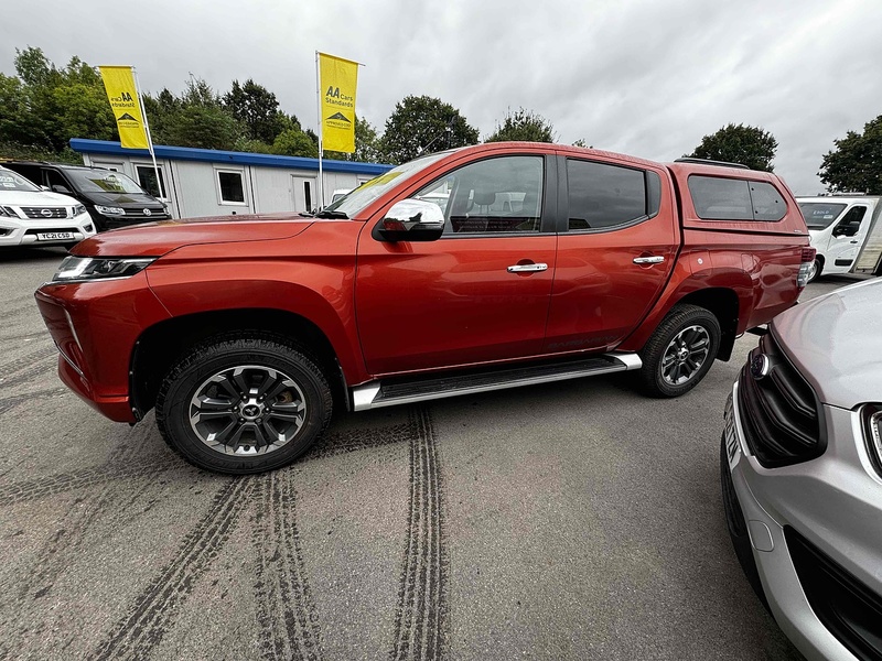 Mitsubishi DI-D DC Barbarian Pickup 2.2 Automatic Diesel