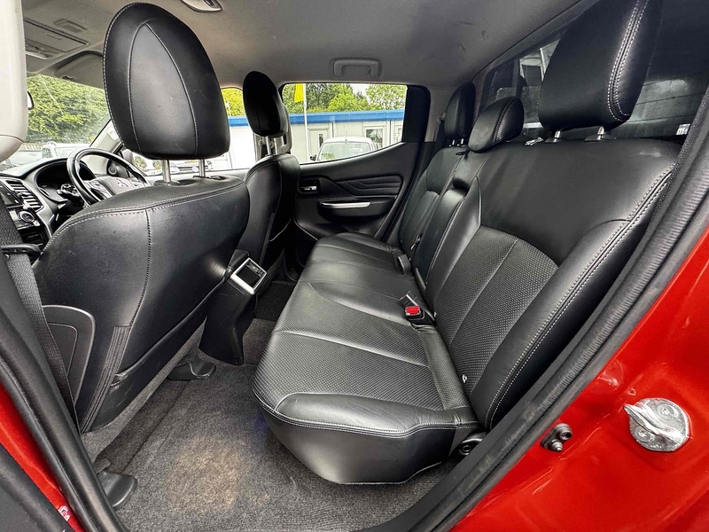 Mitsubishi DI-D DC Barbarian Pickup 2.2 Automatic Diesel
