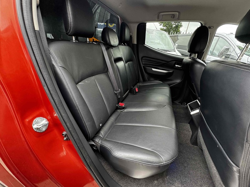 Mitsubishi DI-D DC Barbarian Pickup 2.2 Automatic Diesel