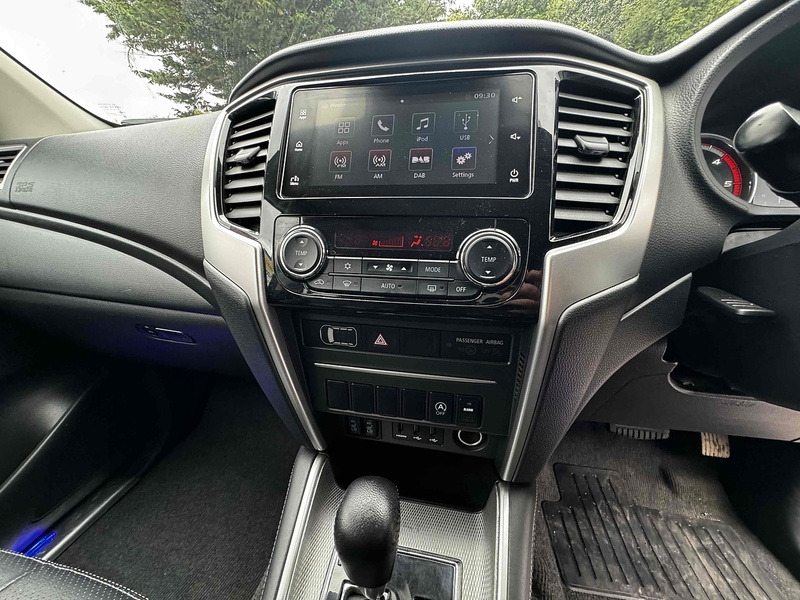 Mitsubishi DI-D DC Barbarian Pickup 2.2 Automatic Diesel