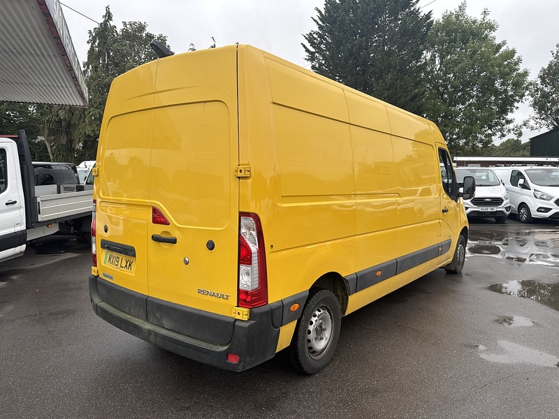 Renault ZE 31 33kWh Business Panel Van 5dr Electric Auto FWD LWB Medium Roof (i) (77 ps)