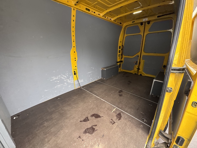 Renault ZE 31 33kWh Business Panel Van 5dr Electric Auto FWD LWB Medium Roof (i) (77 ps)