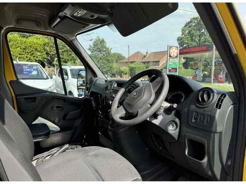 Renault ZE 31 33kWh Business Panel Van 5dr Electric Auto FWD LWB Medium Roof (i) (77 ps) Panel Van Automatic Electric