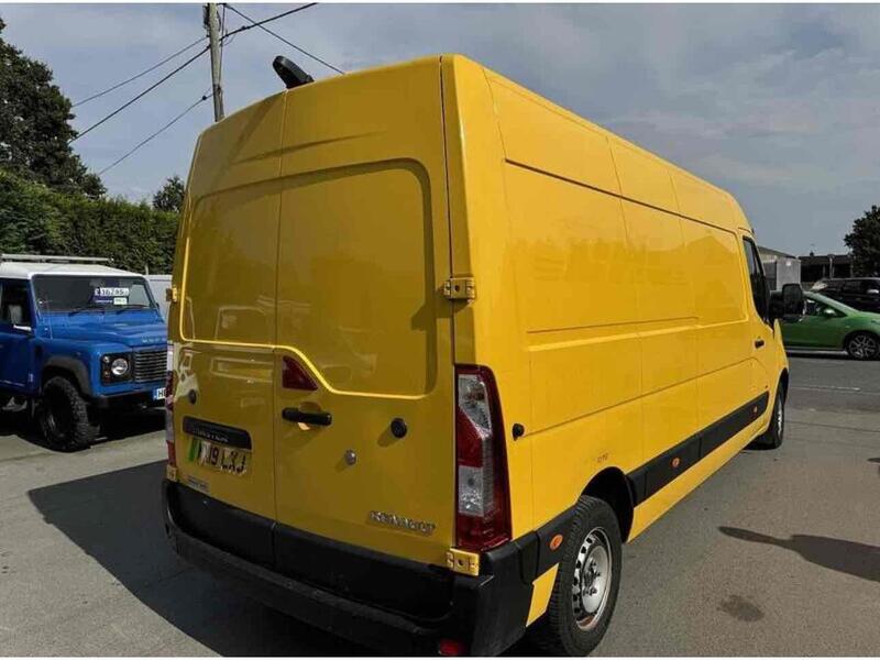 Renault ZE 31 33kWh Business Panel Van 5dr Electric Auto FWD LWB Medium Roof (i) (77 ps) Panel Van Automatic Electric