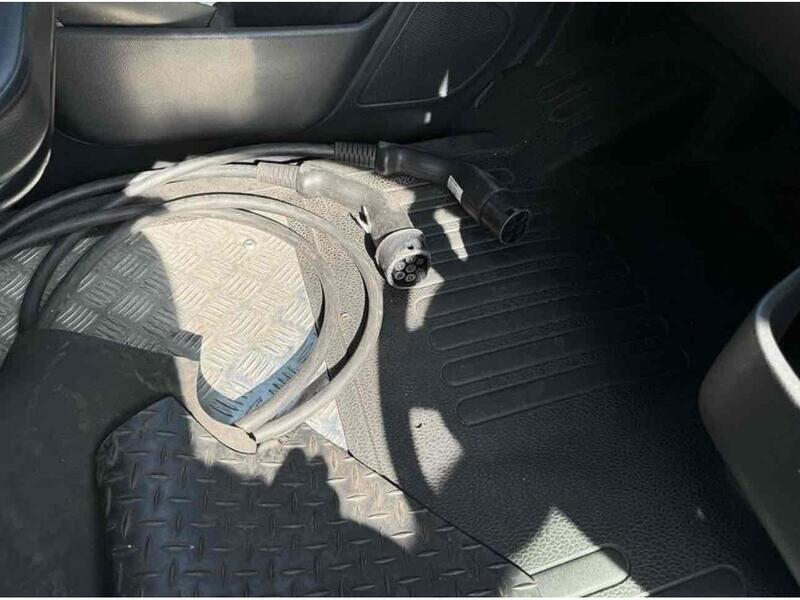 Renault ZE 31 33kWh Business Panel Van 5dr Electric Auto FWD LWB Medium Roof (i) (77 ps) Panel Van Automatic Electric