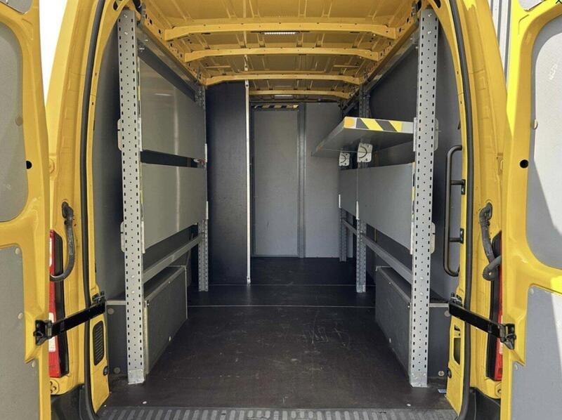 Renault ZE 31 33kWh Business Panel Van 5dr Electric Auto FWD LWB Medium Roof (i) (77 ps)