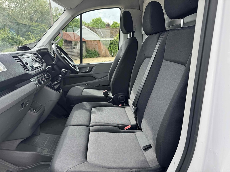 Volkswagen 2.0 TDI CR35 Startline Flat Frame Chassis Cab 2dr Diesel Manual FWD LWB Euro 6 (s/s) (Flat Frame) (140 ps)