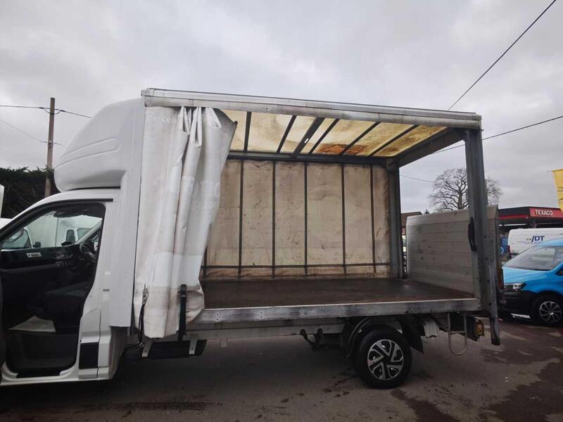 Volkswagen 2.0 TDI CR35 Startline Flat Frame Chassis Cab 2dr Diesel Manual FWD LWB Euro 6 (s/s) (Flat Frame) 2.0 2dr Luton Van Manual Diesel