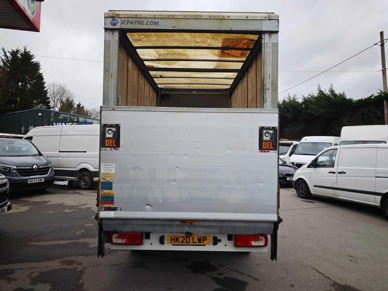 Volkswagen 2.0 TDI CR35 Startline Flat Frame Chassis Cab 2dr Diesel Manual FWD LWB Euro 6 (s/s) (Flat Frame) 2.0 2dr Luton Van Manual Diesel