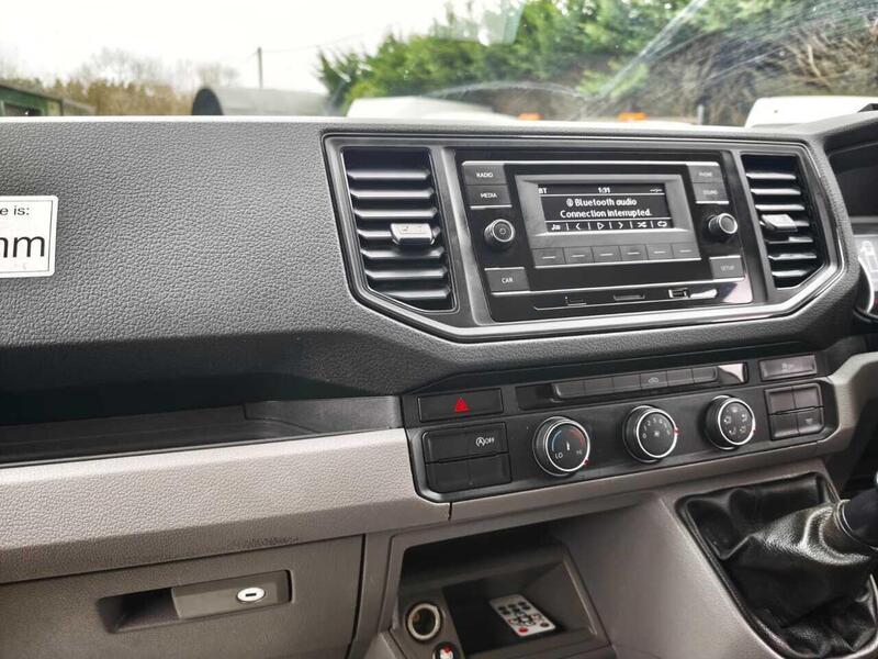 Volkswagen 2.0 TDI CR35 Startline Flat Frame Chassis Cab 2dr Diesel Manual FWD LWB Euro 6 (s/s) (Flat Frame) 2.0 2dr Luton Van Manual Diesel