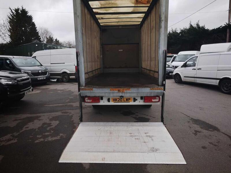 Volkswagen 2.0 TDI CR35 Startline Flat Frame Chassis Cab 2dr Diesel Manual FWD LWB Euro 6 (s/s) (Flat Frame) 2.0 2dr Luton Van Manual Diesel