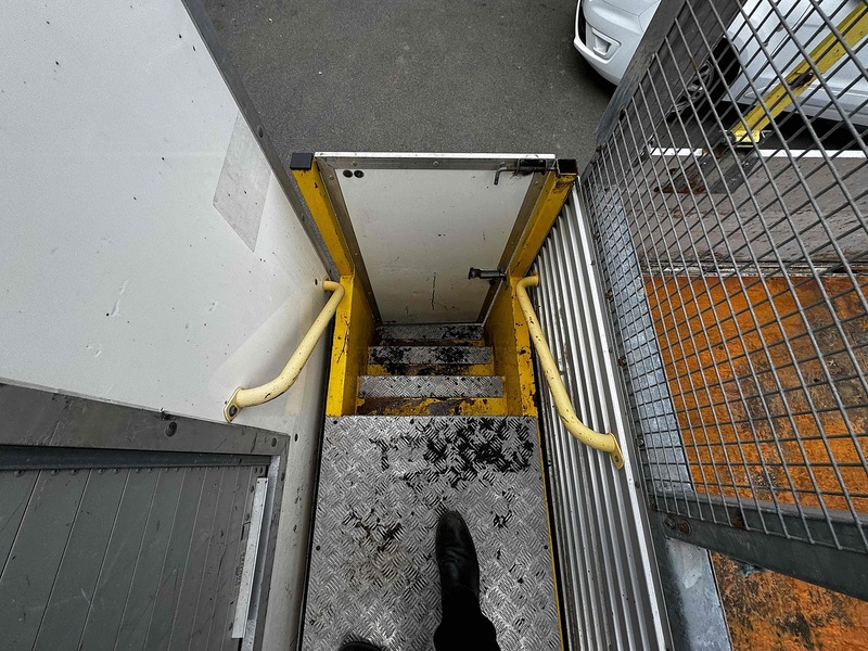 Iveco Tipper 3.0 Automatic Diesel