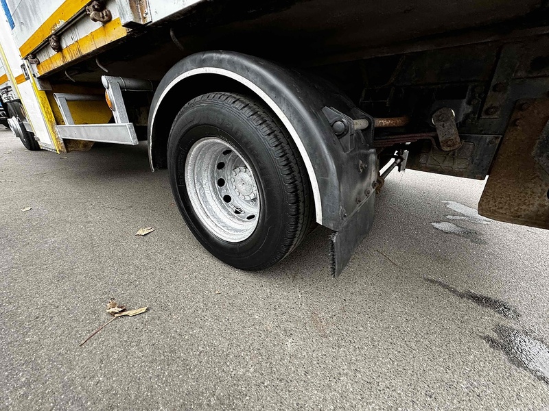 Iveco Tipper 3.0 Automatic Diesel