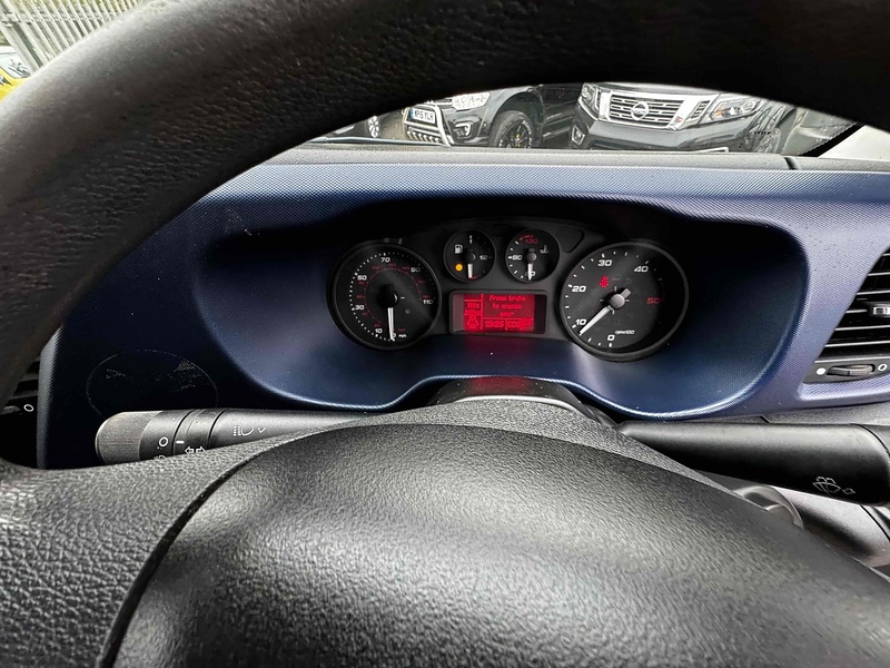 Iveco Tipper 3.0 Automatic Diesel