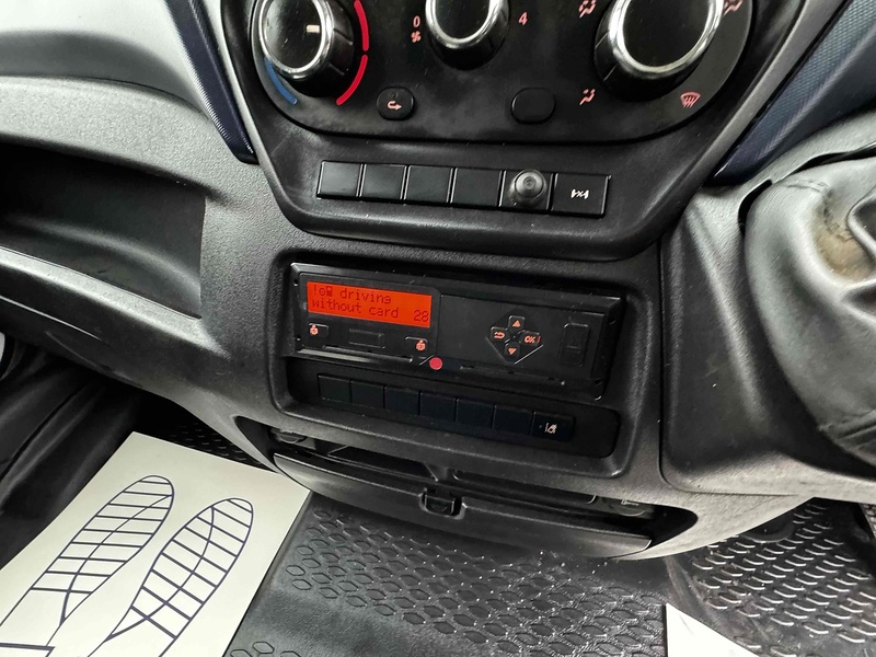 Iveco Tipper 3.0 Automatic Diesel