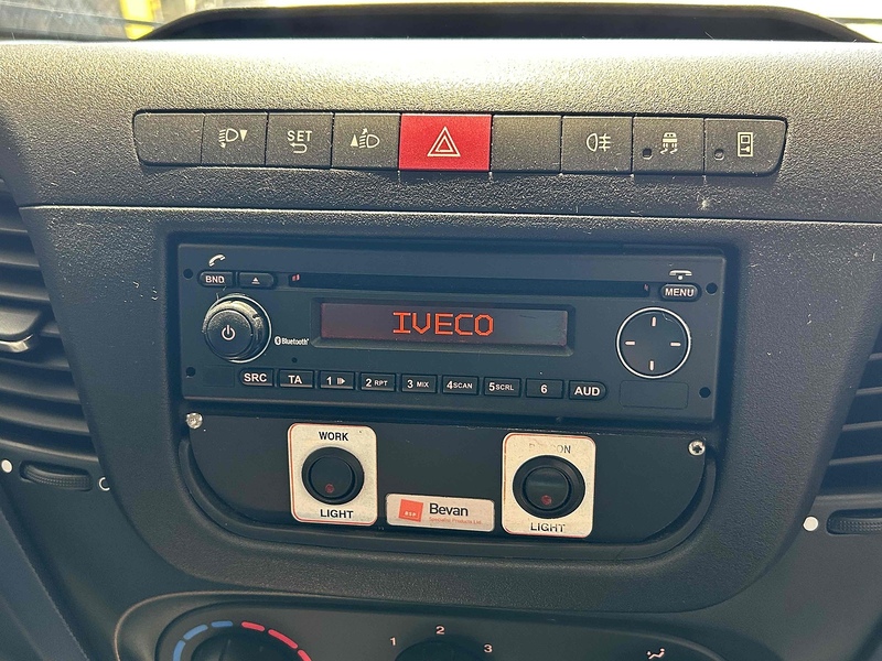 Iveco Tipper 3.0 Automatic Diesel Tipper Automatic Diesel