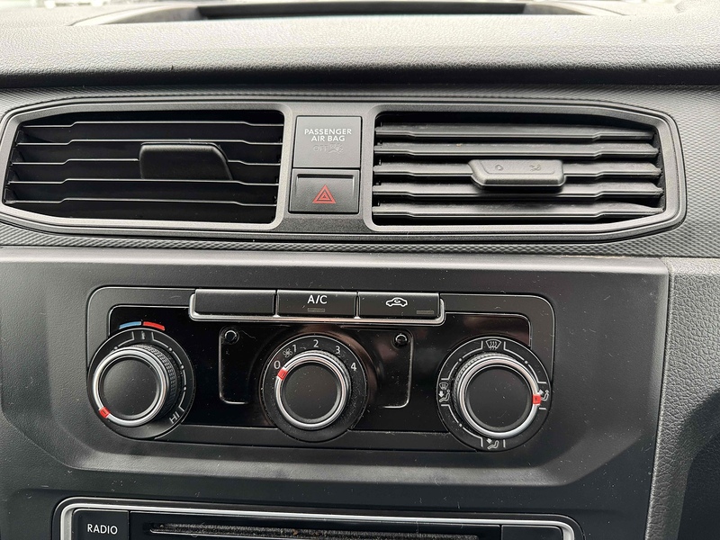 Volkswagen 1.6 TDI C20 BlueMotion Tech Startline Panel Van 6dr Diesel Manual LWB Euro 5 (s/s) (102 ps) Panel Van Manual Diesel