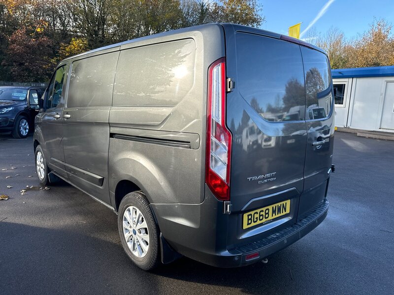 Ford 280 EcoBlue Limited Panel Van 2.0 Manual Diesel