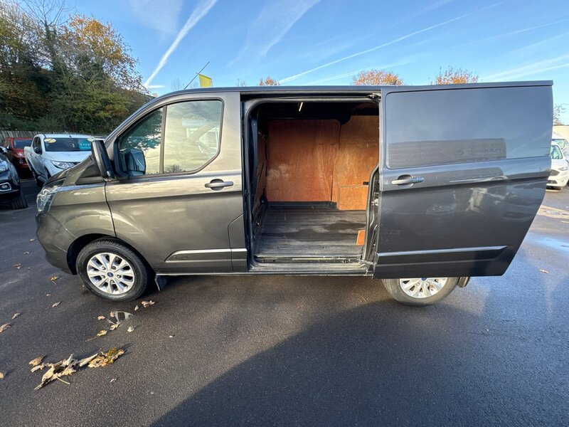 Ford 280 EcoBlue Limited Panel Van 2.0 Manual Diesel