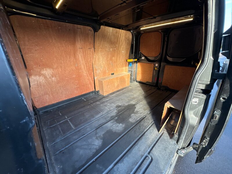 Ford 280 EcoBlue Limited Panel Van 2.0 Manual Diesel