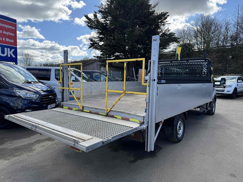 Ford 350 EcoBlue Leader 2.0 2dr Dropside Manual Diesel Dropside Manual Diesel