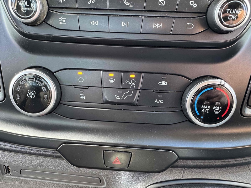 Ford 350 EcoBlue Leader 2.0 2dr Dropside Manual Diesel Dropside Manual Diesel