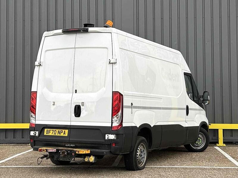 Iveco 2.3D HPI 12V 35S 3520 Panel Van 5dr Diesel Manual MWB Euro 6 (s/s) (116 ps) Panel Van Manual Diesel