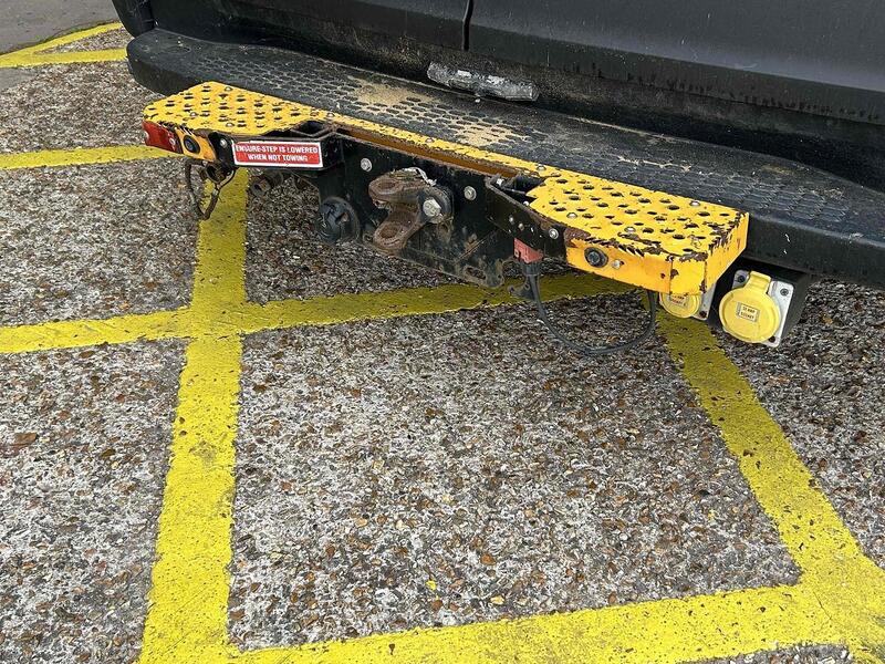 Iveco 2.3D HPI 12V 35S 3520 Panel Van 5dr Diesel Manual MWB Euro 6 (s/s) (116 ps) Panel Van Manual Diesel