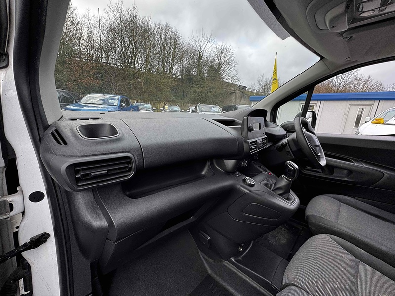 Peugeot BlueHDi 950 Grip Panel Van 1.6 Manual Diesel Panel Van Manual Diesel