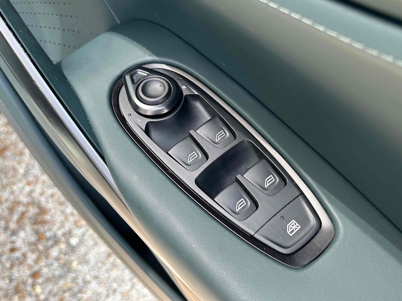 Aston Martin 4.0 V8 707 SUV 5dr Petrol Auto 4WD Euro 6 (s/s) (707 ps) SUV Automatic Petrol