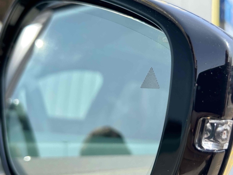 Aston Martin 4.0 V8 707 SUV 5dr Petrol Auto 4WD Euro 6 (s/s) (707 ps) SUV Automatic Petrol