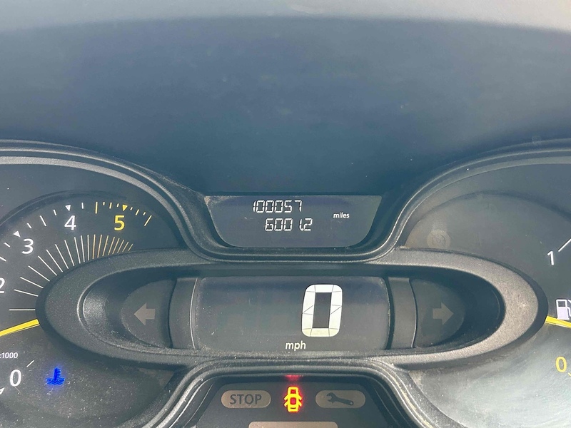 Renault 1.6 dCi ENERGY 29 Business Minibus Double Cab 5dr Diesel Manual LWB Euro 6 (s/s) (9 Seat) (125 ps) Minibus Manual Diesel Minibus Manual Diesel