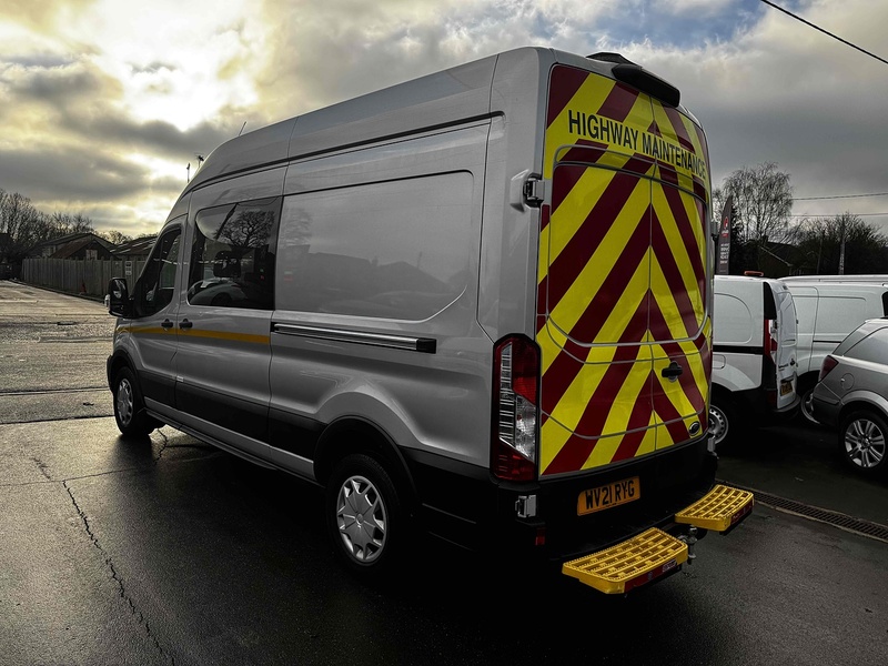 Ford 350 EcoBlue Trend 2.0 5dr Welfare Vans Manual Diesel Window Vans Manual Diesel