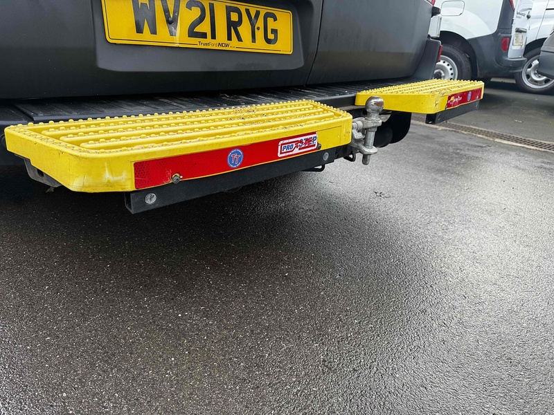 Ford 350 EcoBlue Trend 2.0 5dr Welfare Vans Manual Diesel Window Vans Manual Diesel