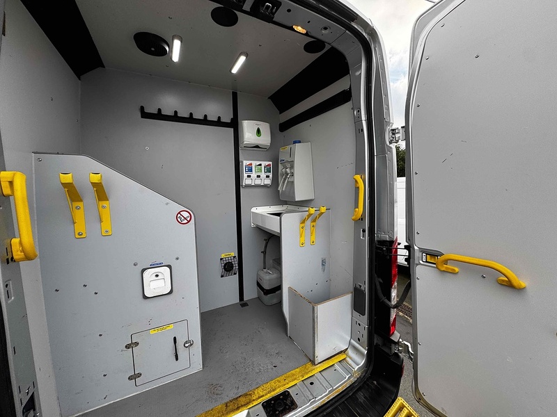 Ford 350 EcoBlue Trend 2.0 5dr Welfare Vans Manual Diesel Window Vans Manual Diesel