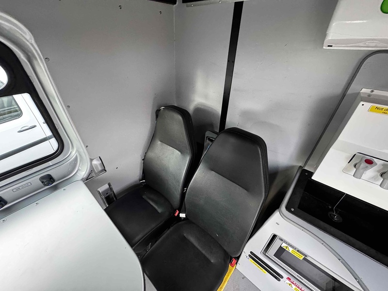 Ford 350 EcoBlue Trend 2.0 5dr Welfare Vans Manual Diesel Window Vans Manual Diesel