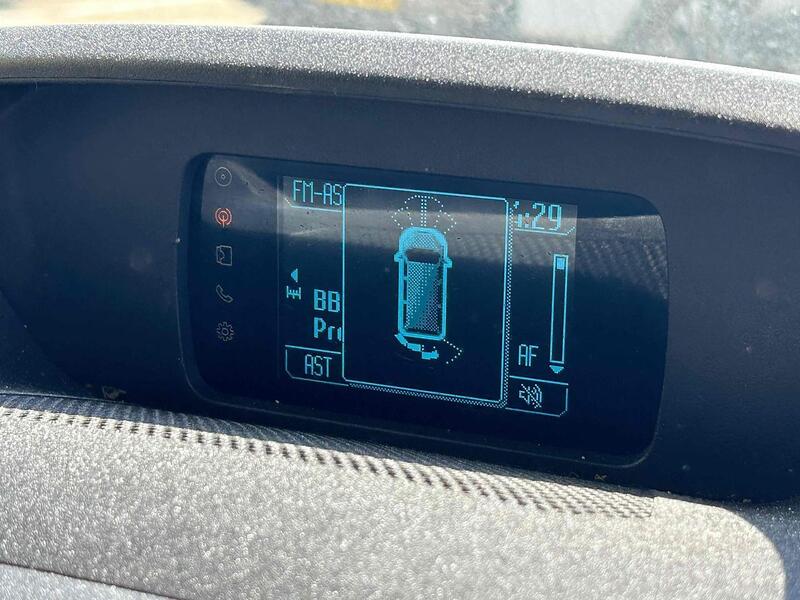 Ford 2.2 TDCi 460 HDT Trend Minibus 5dr Diesel Manual L4 H3 (18 seats) (196 g/km, 153 bhp) Minibus Manual Diesel Minibus Manual Diesel Minibus Manual Diese