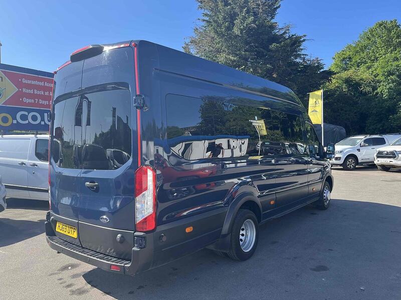 Ford 2.0 460 EcoBlue Leader Minibus Double Cab 5dr Diesel Manual RWD L4 High Roof Euro 6 (s/s) (17 Seat, DRW) (130 ps) Minibus Manual Diesel