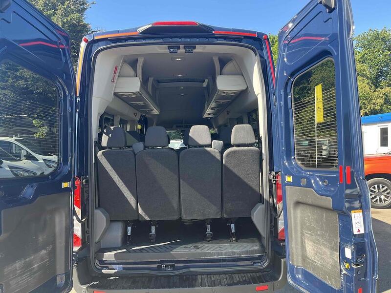Ford 2.0 460 EcoBlue Leader Minibus Double Cab 5dr Diesel Manual RWD L4 High Roof Euro 6 (s/s) (17 Seat, DRW) (130 ps) Minibus Manual Diesel