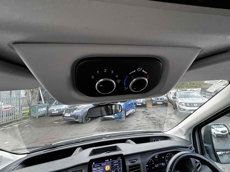 Ford 2.0 460 EcoBlue Leader Minibus Double Cab 5dr Diesel Manual RWD L4 High Roof Euro 6 (s/s) (17 Seat, DRW) (130 ps) Minibus Manual Diesel