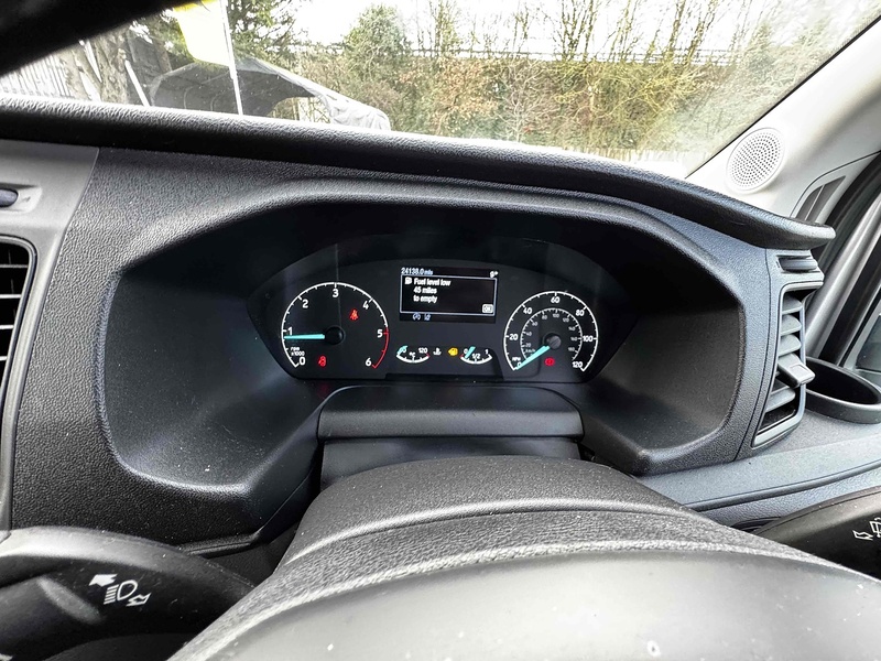 Ford 2.0 460 EcoBlue Leader Minibus Double Cab 5dr Diesel Manual RWD L4 High Roof Euro 6 (s/s) (17 Seat, DRW) (130 ps) Minibus Manual Diesel